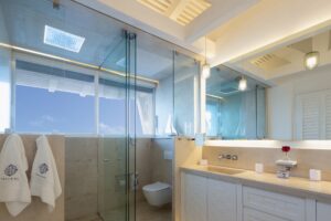 28D Star Suite Bathroom