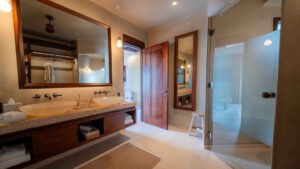 villa-16331233721748542711.jpg