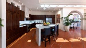 villa-26403868821679600421.jpg