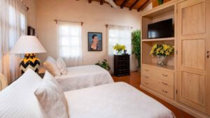 villa-448992091679600421.jpg