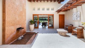 villa-51358146941681164283.jpg