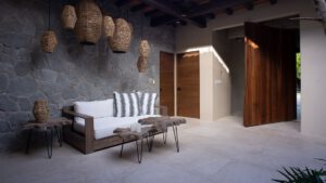 villa-60563898591698949062.jpg