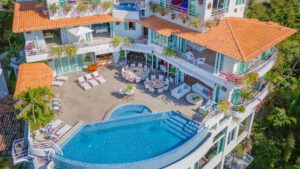 villa-64044610761715115426.jpg