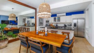 villa-76293101261755200923.jpg