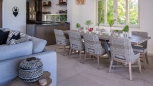 villa-99538864911698949062.jpg