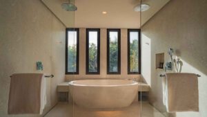 villa-12859272061747325565.jpg