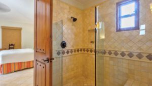 villa-20797451721697573423.jpg