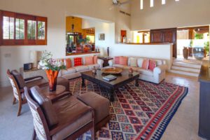 villa-30178365171681412383.jpg
