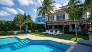 villa-61078025131756924578.jpg