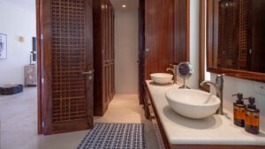 villa-83191005311681160221.jpg