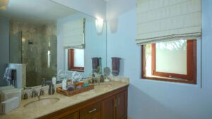 villa-9216095341749148506.jpg