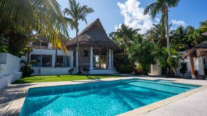 villa-38999940141750185688.jpg