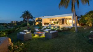 villa-73972189041681145349.jpg