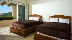 villa-81658494921699294437.jpg