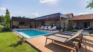 villa-24161968631755204523.jpg