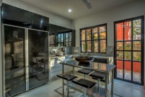 villa-59125097671679164139.jpg