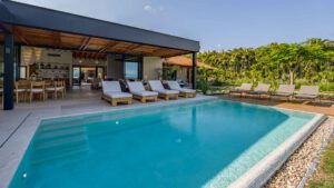 villa-69866694361755204523.jpg