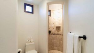 villa-8683027741697331566.jpg