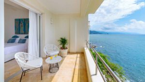 villa-96056316841679938766.jpg