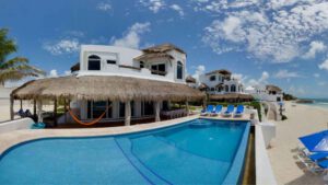 villa-99781428581744394893.jpg