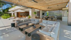 villa-25837988191746212045.jpg