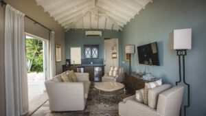villa-32525054591679601772.jpg