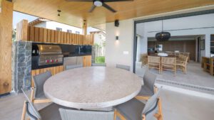 villa-416617851724436376.jpg
