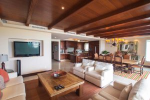 villa-652862721681339542.jpg