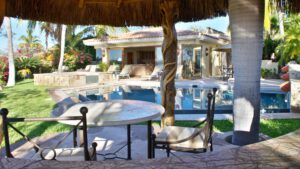 villa-12054925291697579505.jpg