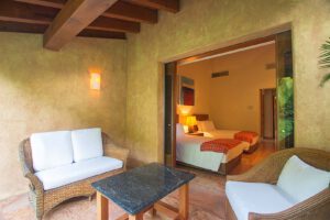 villa-67606532151681316343.jpg