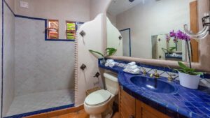 villa-85912401551679323148.jpg