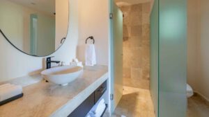 villa-86118575551697497979.jpg