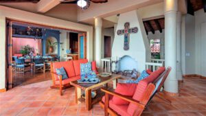 villa-94053028781679323148.jpg