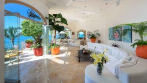villa-311678489692.jpg