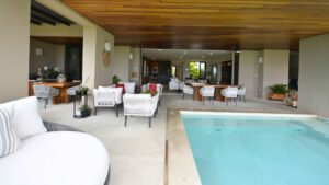 villa-84881020781749063341.jpg