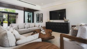 villa-93969111201740777003.jpg
