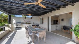 villa-21873289521741037931.jpg