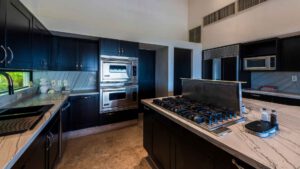 villa-36472845281748637866.jpg