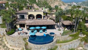 villa-5016075501729974452.jpg