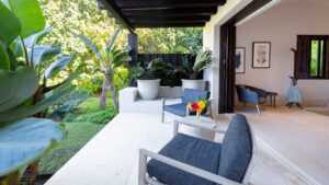 villa-54340466041747770339.jpg