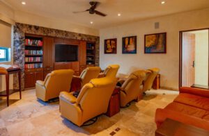 villa-6702601631681604053.jpg