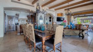 villa-80592667381729974452.jpg