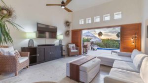 villa-90053071701741036362.jpg