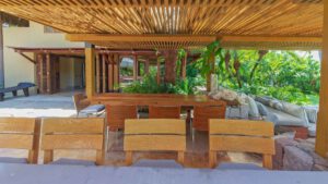 villa-94062548561681589672.jpg