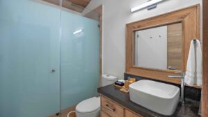 villa-13074288931754596226.jpg