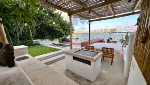 villa-33923467401755811245.jpg