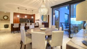 villa-35371416071681337445.jpg