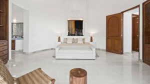 villa-81286694821746655723.jpg
