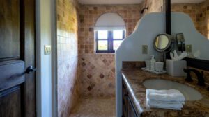 villa-83624192001733769148.jpg