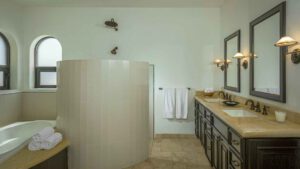 villa-88222111411749142112.jpg
